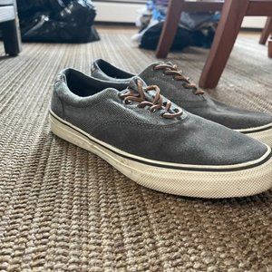 Boat shoes